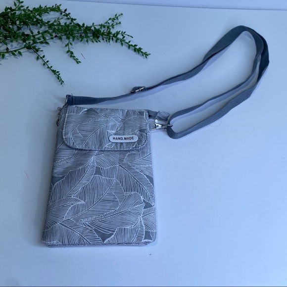 Hand.Made Grey & White Leaf Print Soft Crossbody Bag NWOT - Picture 1 of 11